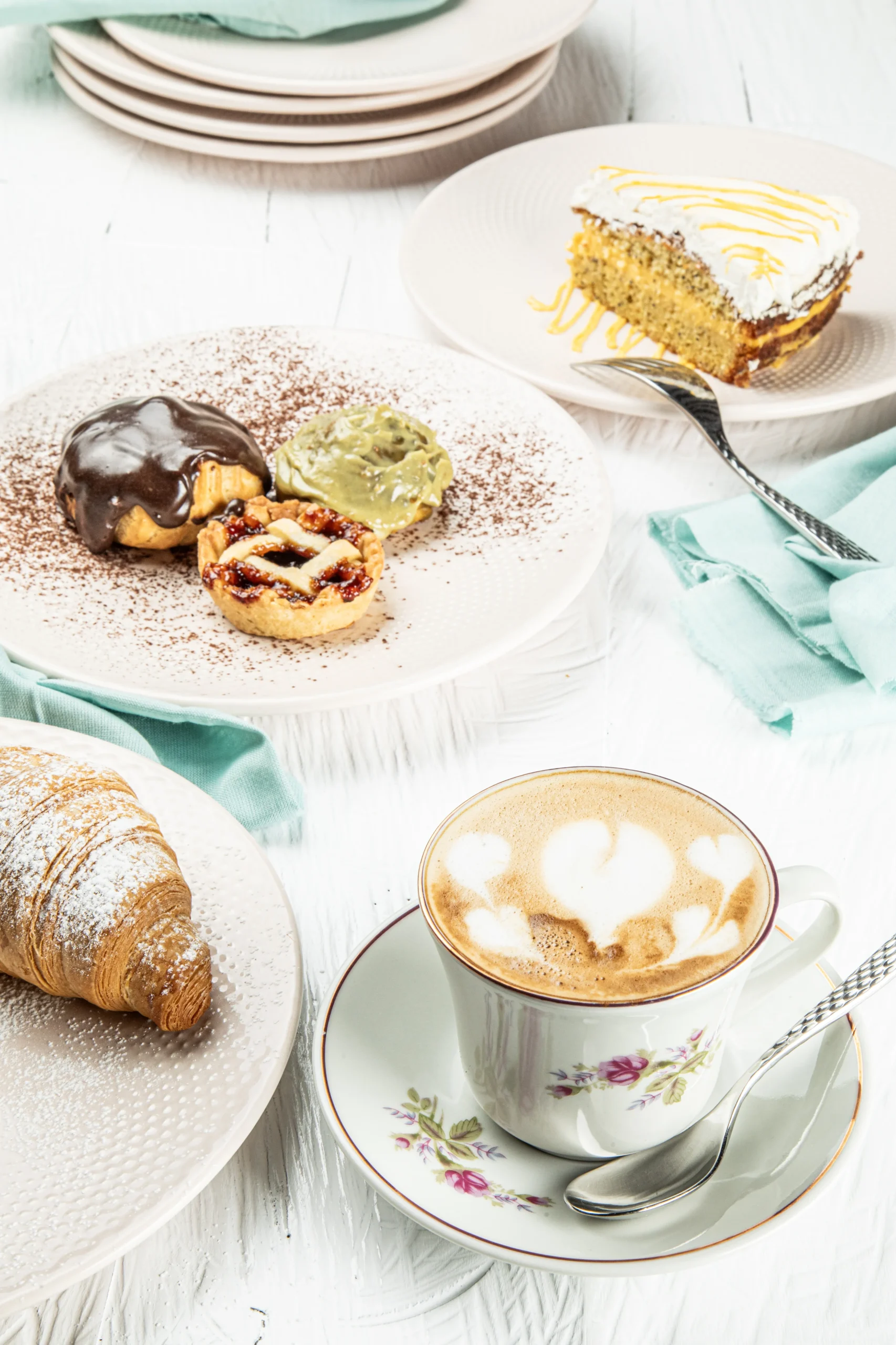 Cappuccino y pastelería
